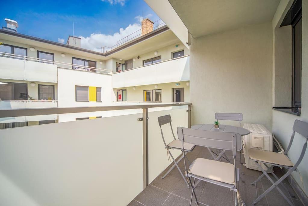 Grace Pine Apartment 1 부다페스트 외부 사진