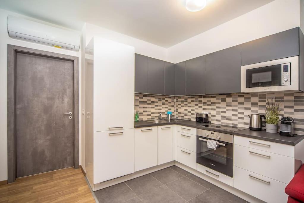 Grace Pine Apartment 1 부다페스트 외부 사진
