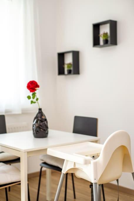 Grace Pine Apartment 1 부다페스트 외부 사진